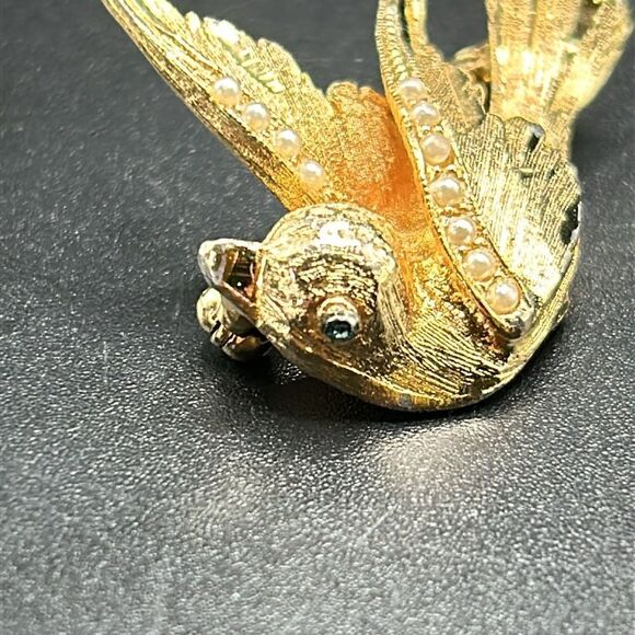 VTG Hobe Gold Tone Bird Brooch Pin Pearls, Blue Eye - Picture 2 of 7